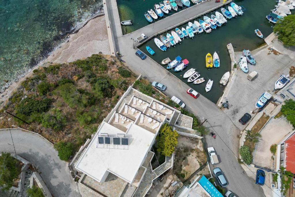 Pelagos Seafront Accommodation - George Myrties 외부 사진
